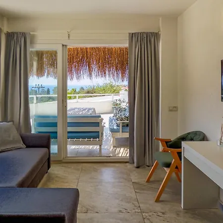 Oza Boutique Gümüşlük