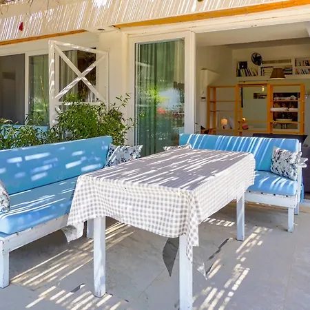 Oza Boutique מלון *