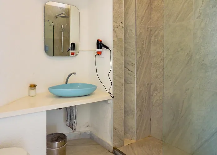 Oza Boutique Gumusluk