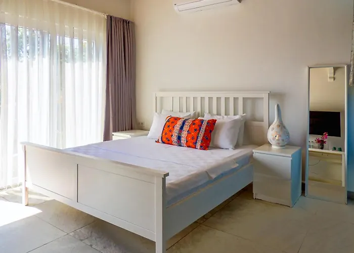 Oza Boutique Hotel *